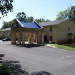 Days Inn Pottsville Esterno foto